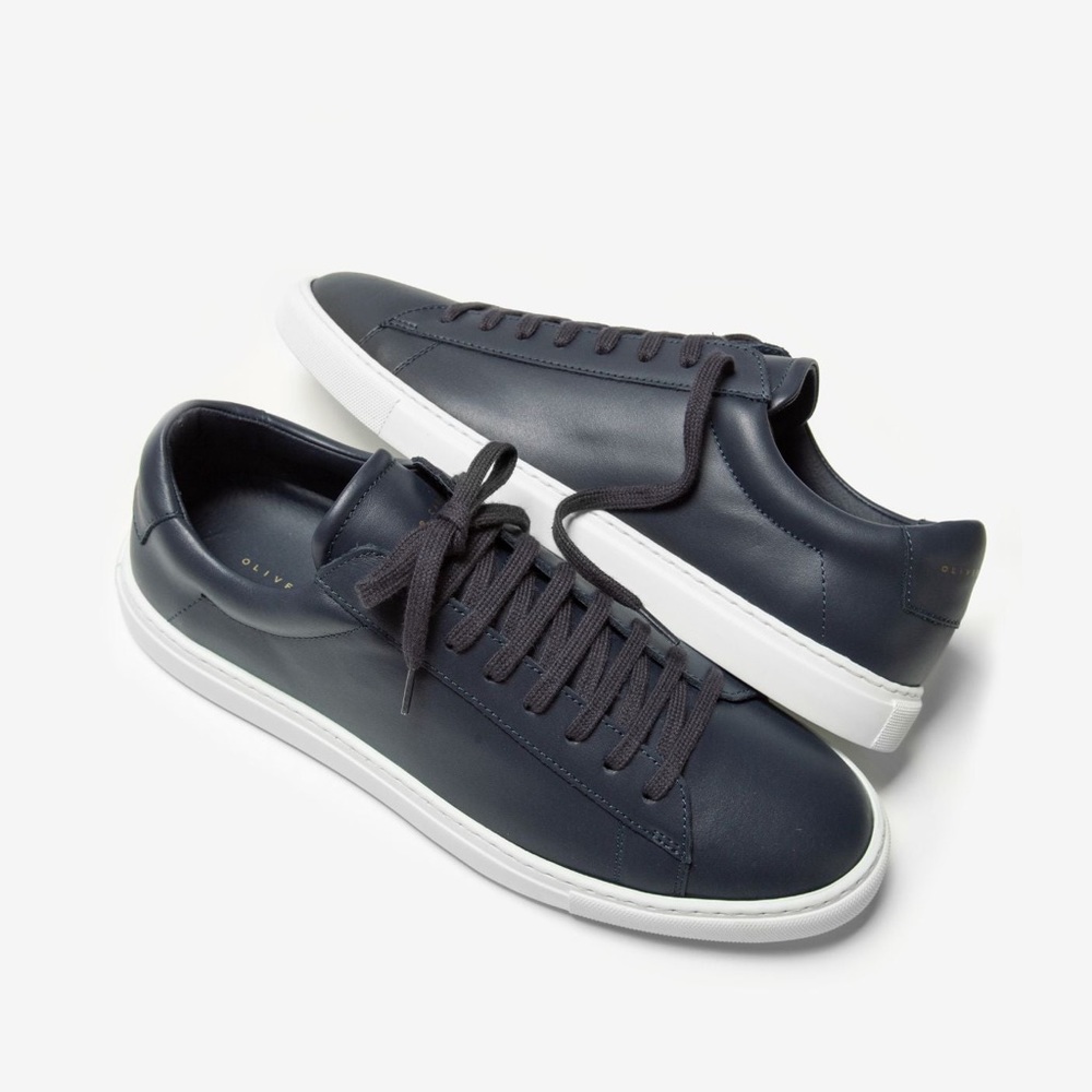 Oliver Cabell Navy Leather Low-Top Sneakers with White Sole